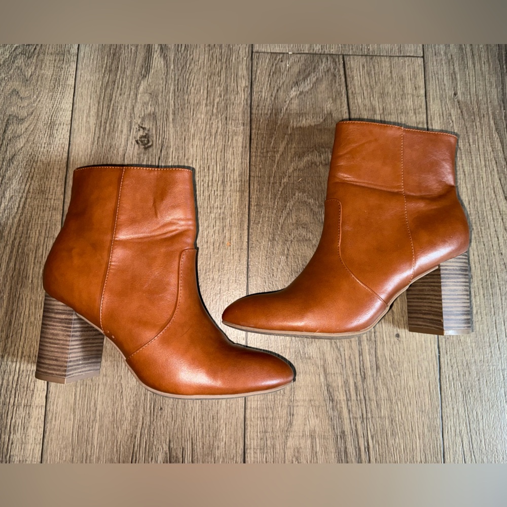 Old Navy Brown Heeled Boots